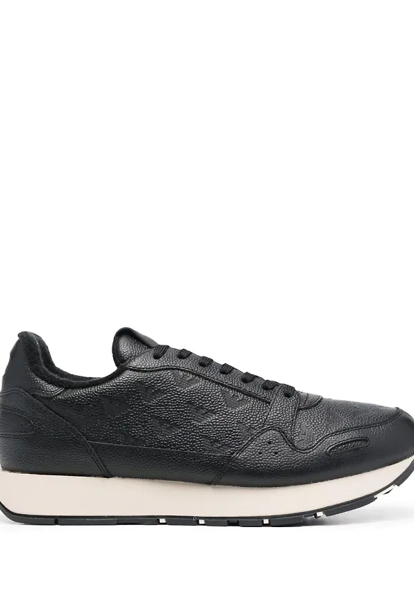 Emporio Armani sneakers med monogram - Svart