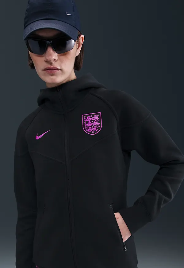England Tech Windrunner