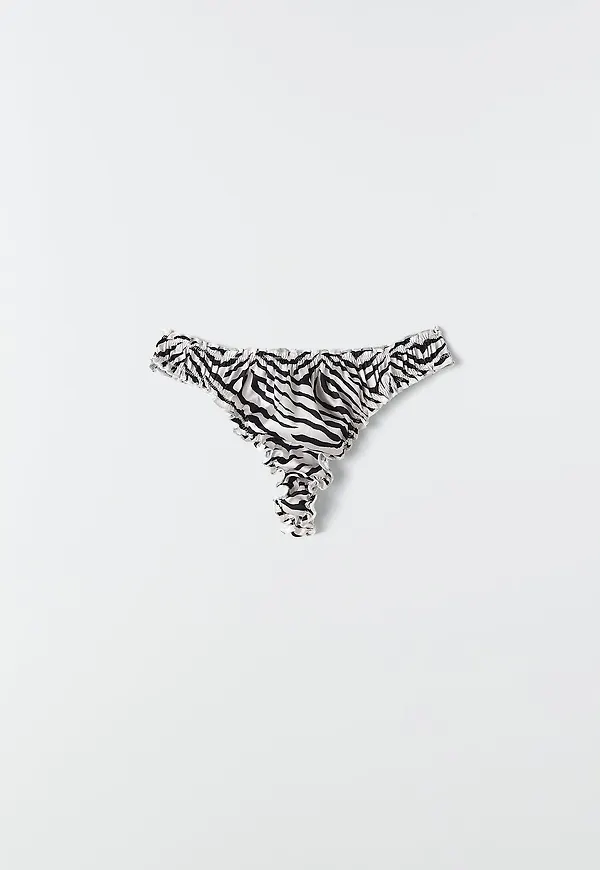 Eva satin string
