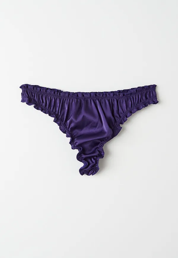 Eva satin string