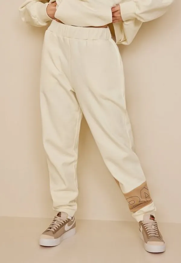 BALL Ball Cph Chain Sweat Pants Mjukisbyxor Offwhite