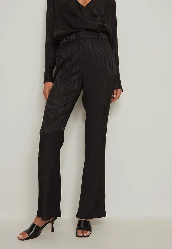 NA-KD Trend Utsvängda zebrabyxor i jacquard - Black