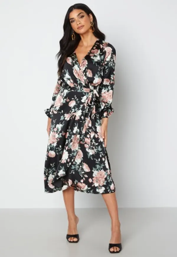 Bubbleroom Occasion Priya Satin Wrap Midi Dress Black / Patterned 42
