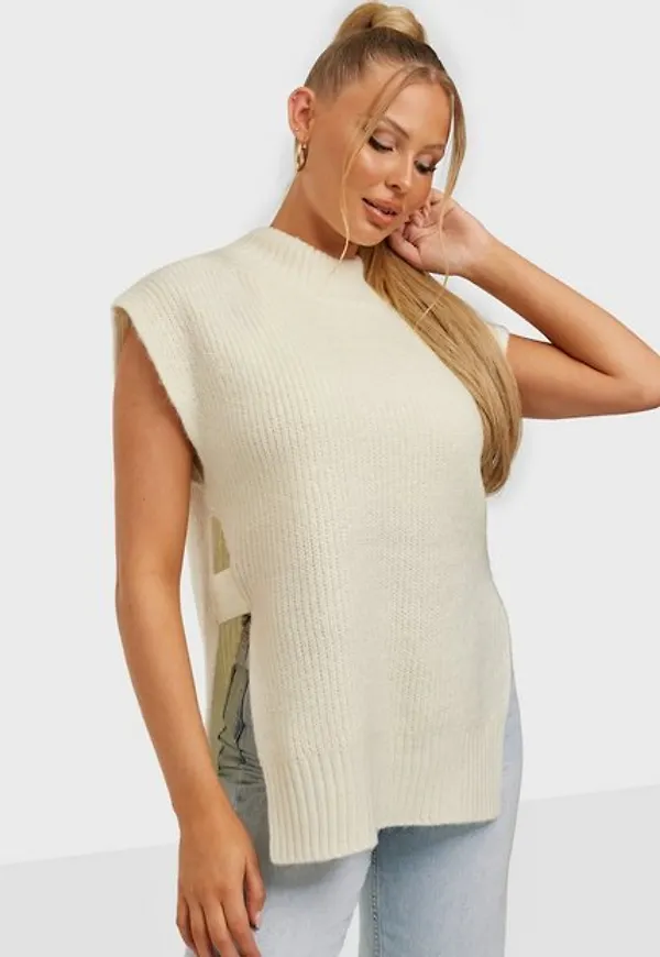Gina Tricot Novali Knitted Vest Stickade västar Sweet