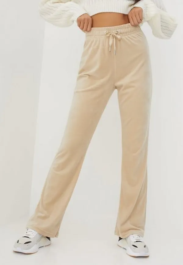 Only Onllaya Sweet Flared Velvet Pant Sw Mjukisbyxor Cement