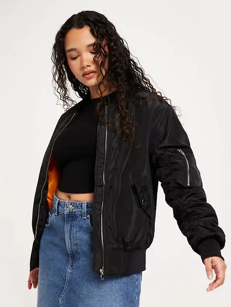 NLY Trend The Bomber Jacket Jackor Svart
