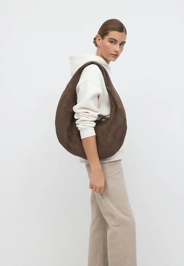 Gina Tricot - Fake suede circle bag - Axelremsväskor - Brun - ONESIZE - Dam