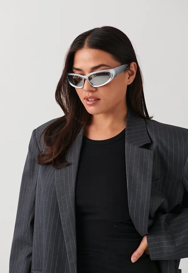 Fashion sporty sunglasses
