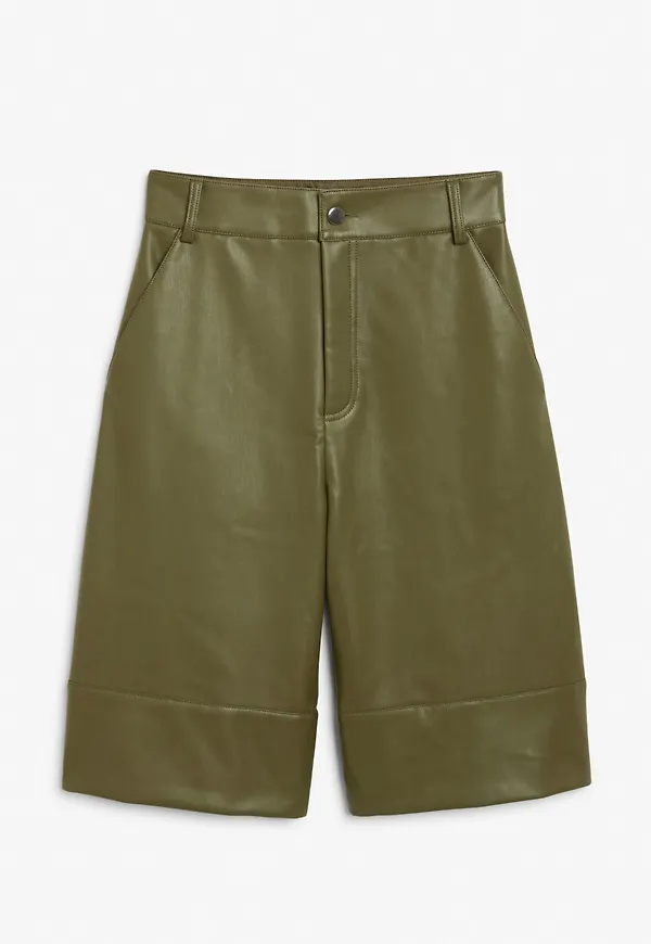 Faux leather bermuda shorts - Green