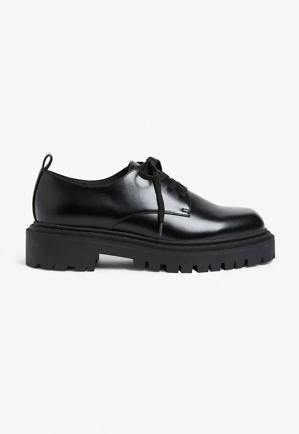 Faux leather lace-up shoes - Black