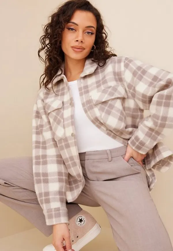 Jacqueline de Yong Jdyholly Check Short Shacket Otw Ha skjortjackor Bark Whisper White