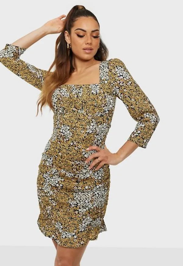 Only Onlmollie 3/4 Short Rouching Dress Fodralklänningar