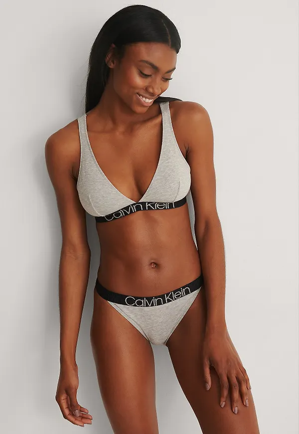 Calvin Klein Tanga Med Hög Benskärning - Grey