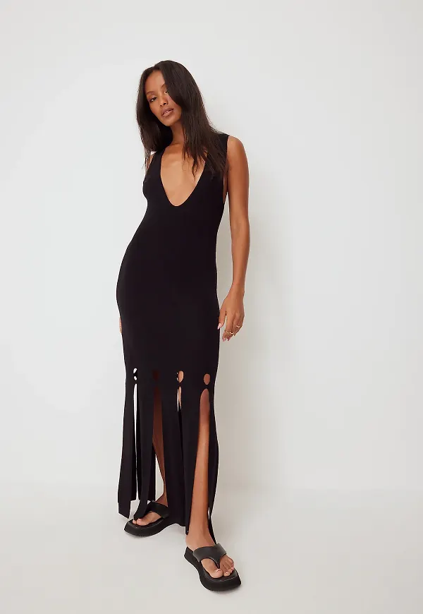 Femmeblk x NA-KD Maxiklänning med detaljer - Black