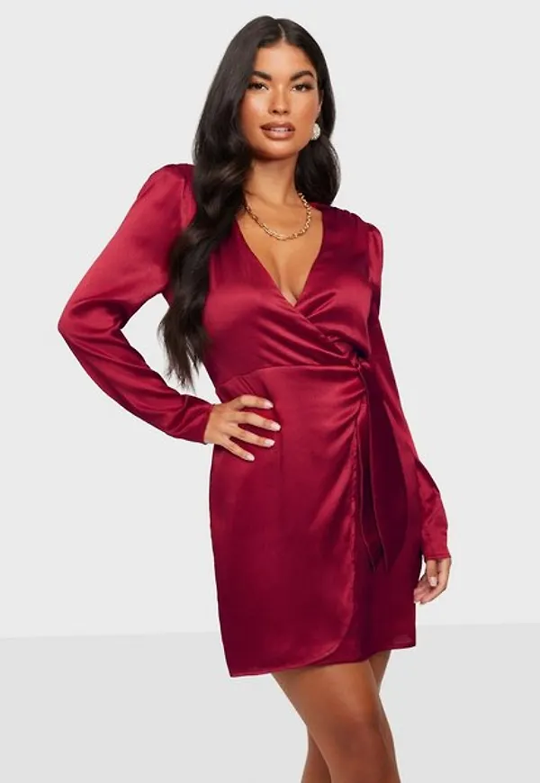 NLY Trend Tie Wrap Dress Fodralklänningar
