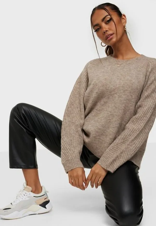 By Malene Birger Ana Stickade tröjor Chanterelle
