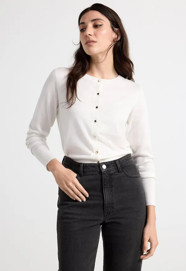 Finstickad cardigan