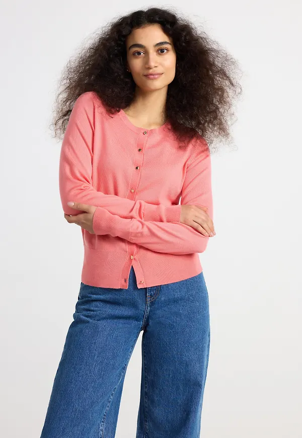 Finstickad cardigan