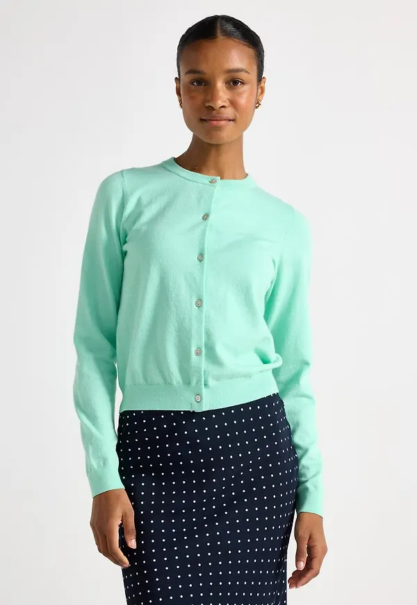 Finstickad cardigan
