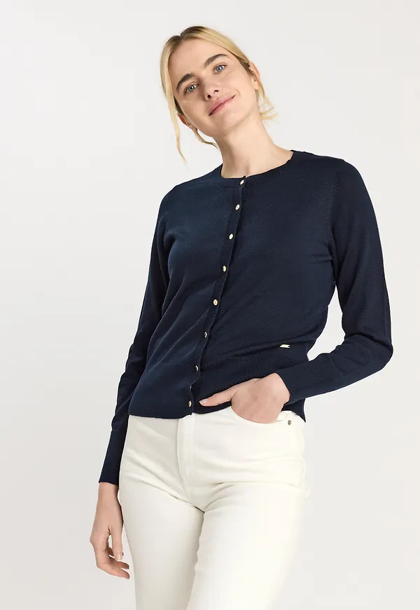 Finstickad cardigan