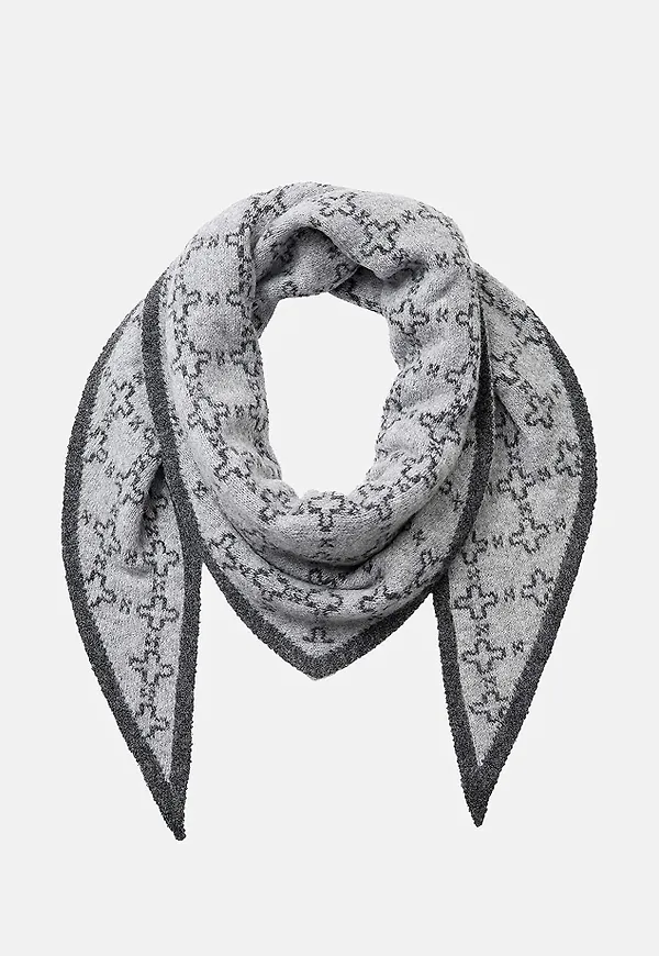 Finstickad scarf