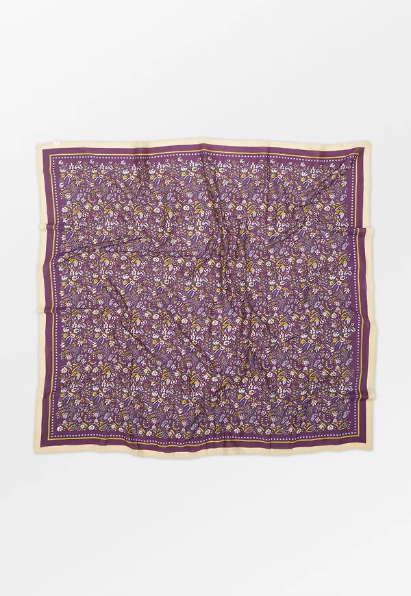 Fiora Sico Scarf