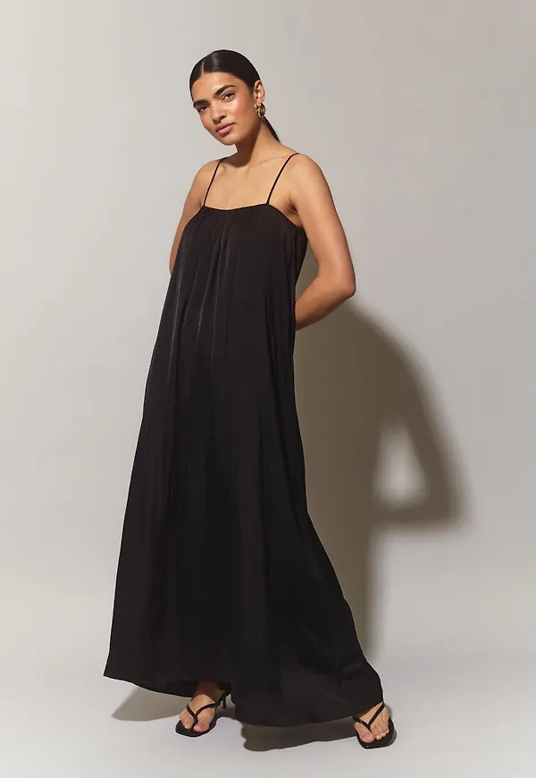 Flowy maxi dress