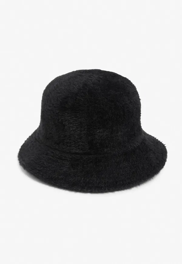Fluffy Bucket Hat - Black
