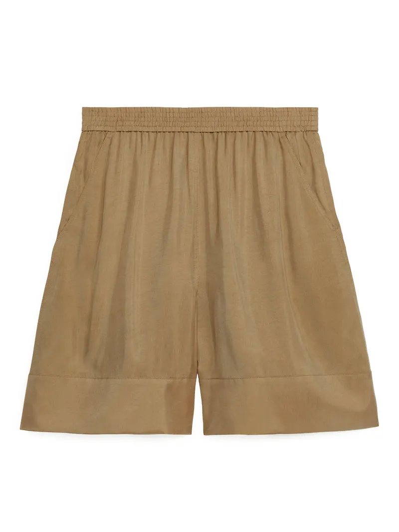 Fluid Cupro Shorts - Beige