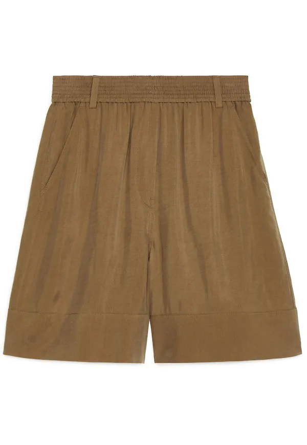 Fluid Cupro Shorts - Beige