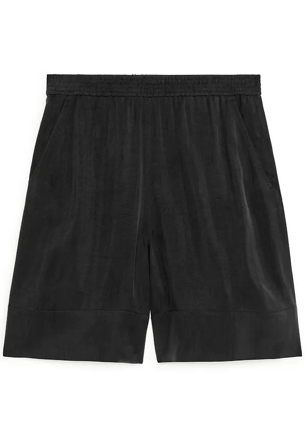 Fluid Cupro Shorts - Black