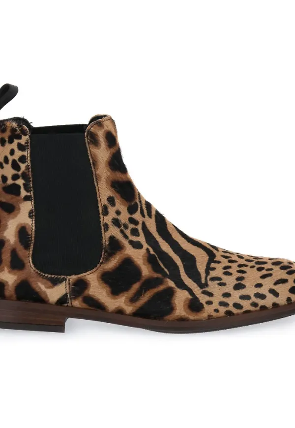 Frau Boots Brun, Dam