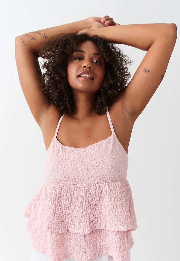 Frill singlet