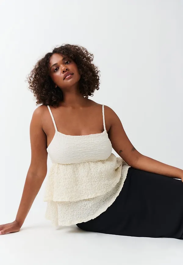 Frill singlet