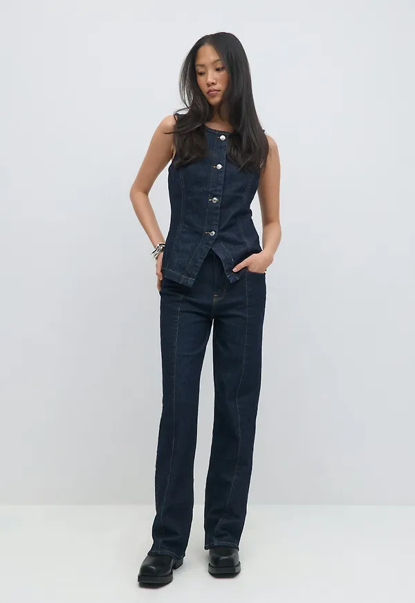 Front seam jeans