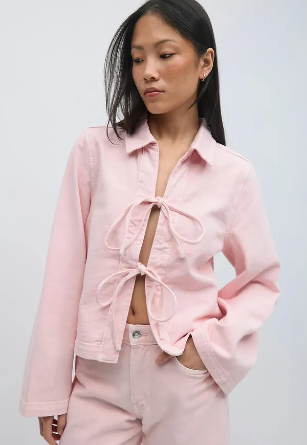Front tie denim shirt