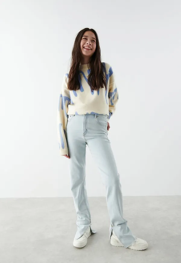 Full length slit jeans