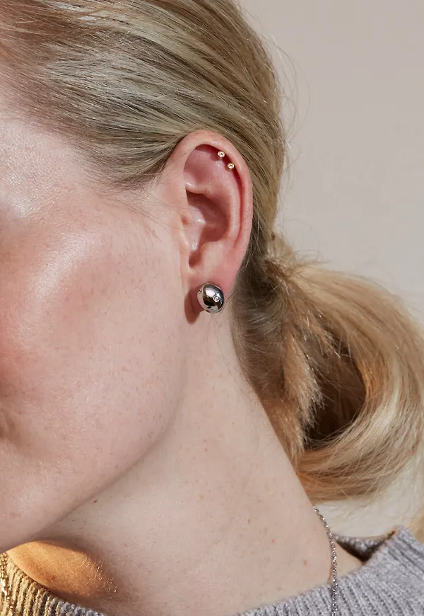 Furo sparkle studs s