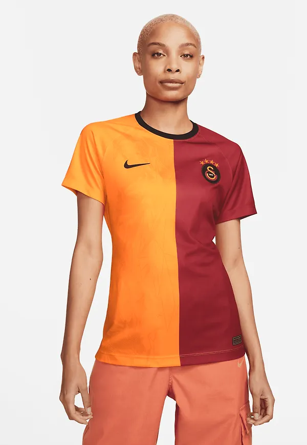 Galatasaray 2022/23 (hemmaställ)