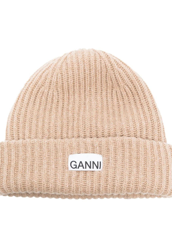 GANNI ribbstickad mössa - Neutral