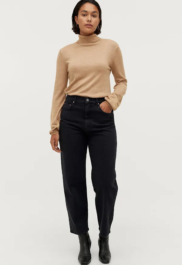 Gina Tricot - Jeans Comfy Straight Jeans - Svart