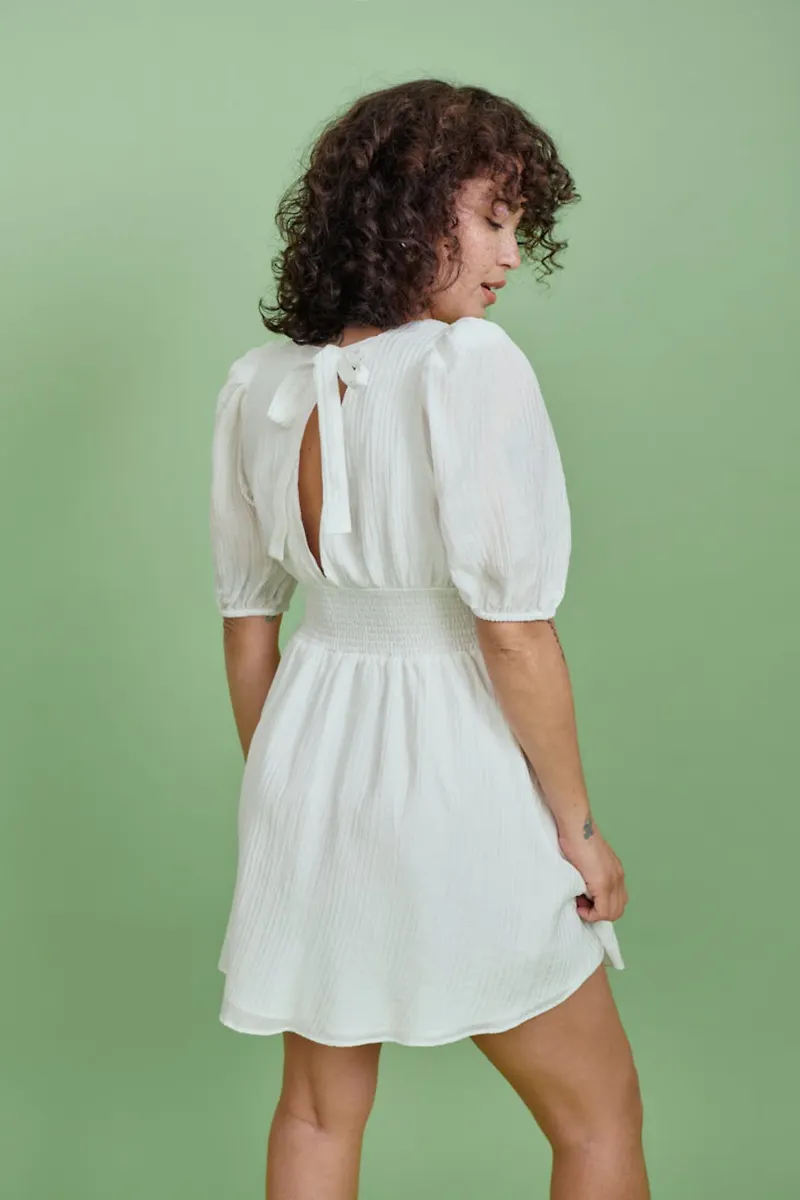 Gina Tricot - Puff sleeve mini dress - miniklänningar - White - 46 - Female