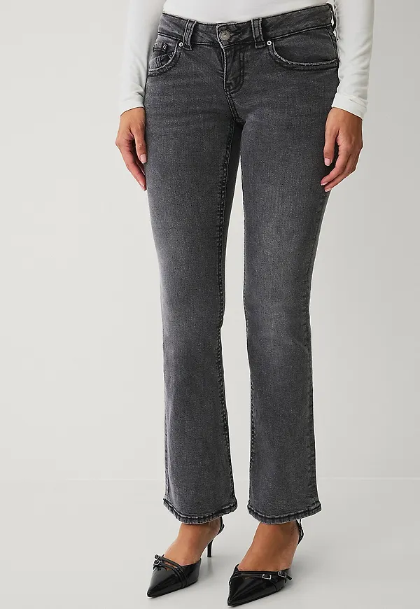 Gina Tricot - Jeans Y2k Low Bootcut - Grå