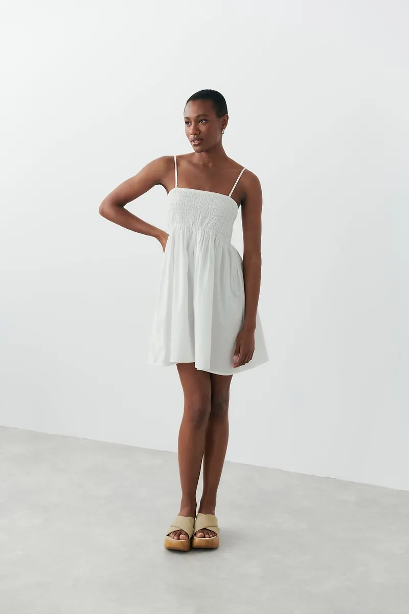 Gina Tricot - Short smock dress - miniklänningar - White - XS - Female