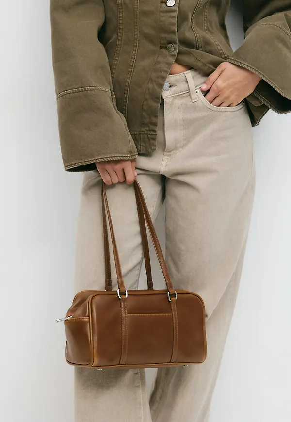 Gina Tricot - Small bowling bag - Axelremsväskor - Brun - ONESIZE - Dam