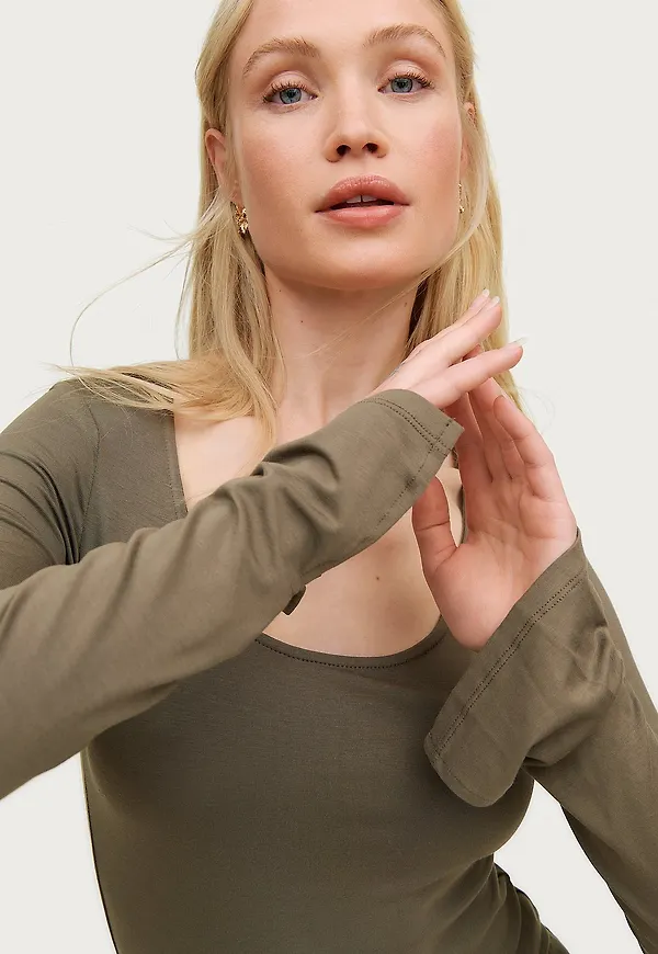 Gina Tricot - Topp Agnes Long Top - Grön