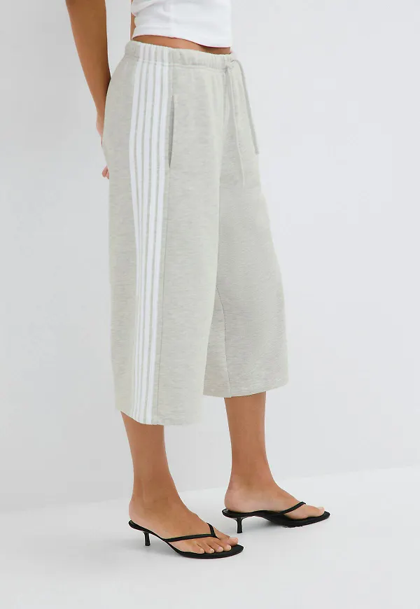 Gina Tricot - Bermuda sweat shorts - Mjukisshorts - Grå - M - Dam
