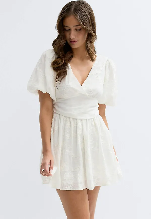 Gina Tricot - Embroidered mini dress - miniklänningar - Vit - 38 - Dam