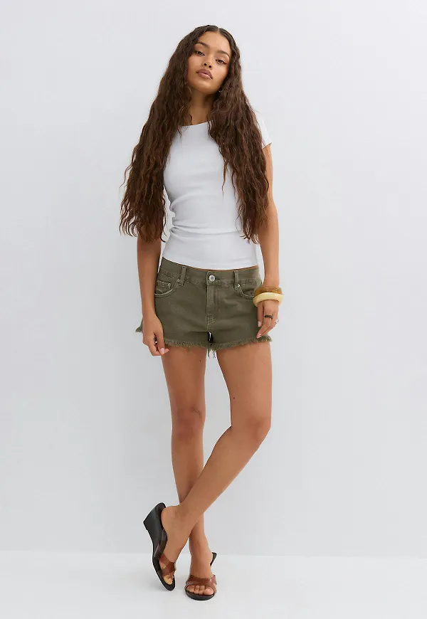 Gina Tricot - Glow low denim shorts - jeansshorts - Grön - 32 - Dam
