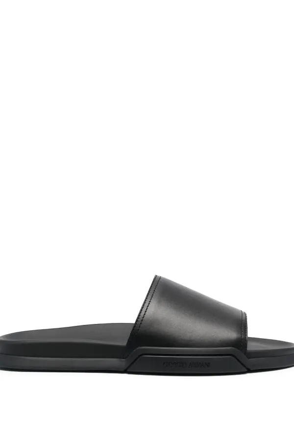 Giorgio Armani tofflor med präglad logotyp - Svart